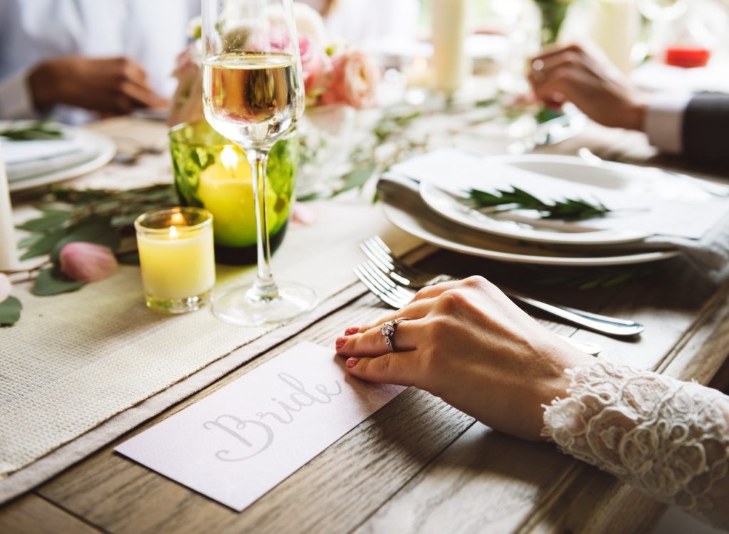 6 Popular Wedding Food Catering Styles