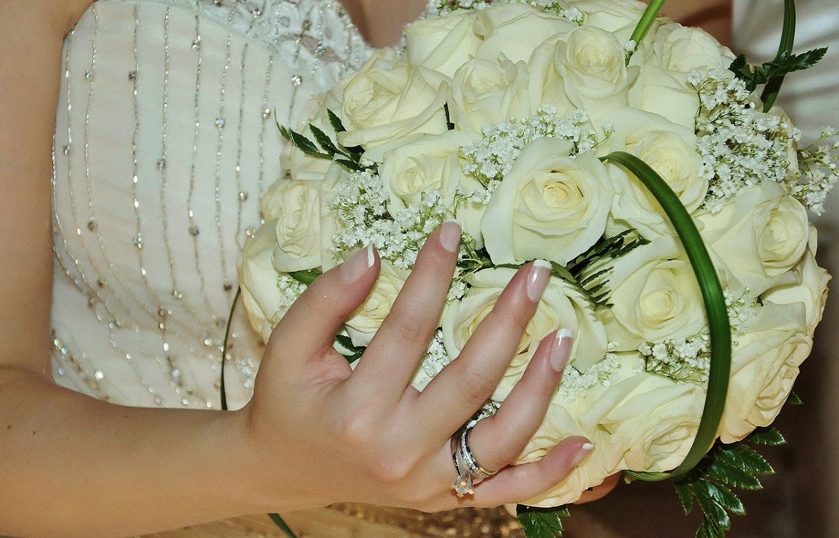 Bouquet provided by a wedding package in a philippines